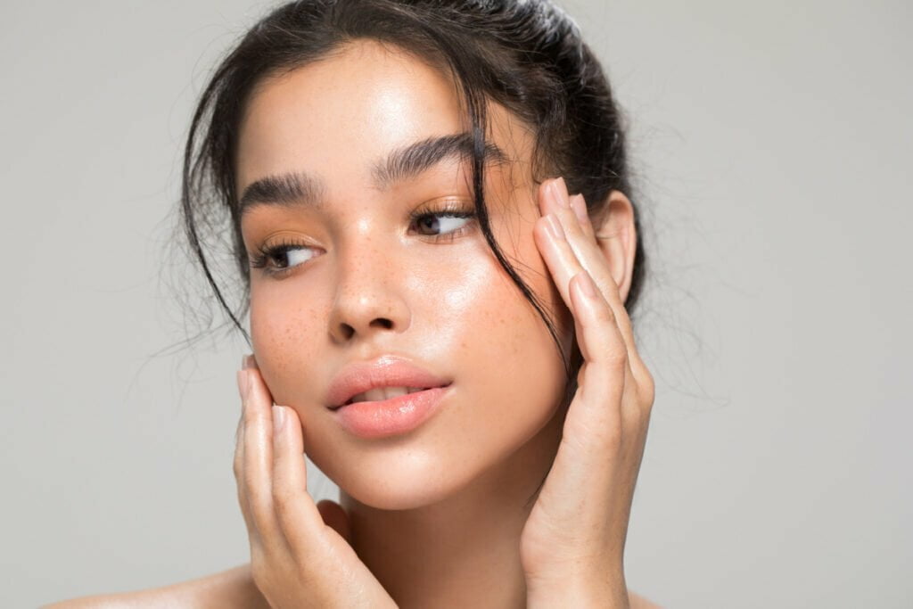 An Esthetician's Guide to Hydrated, Radiant Skin